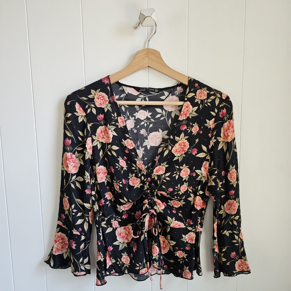 ☆ ZARA Floral Sinch Front Top